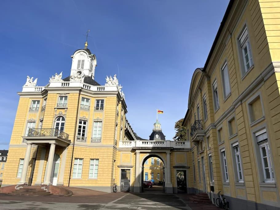 City Appartement Direkt Am Schloss! 卡尔斯鲁厄 外观 照片