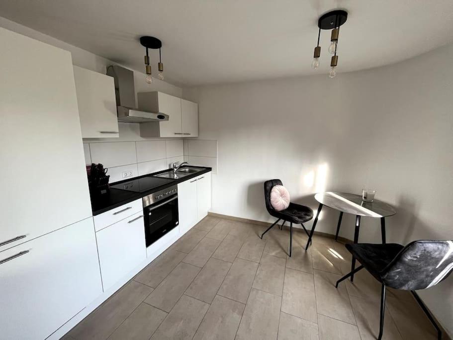 City Appartement Direkt Am Schloss! 卡尔斯鲁厄 外观 照片